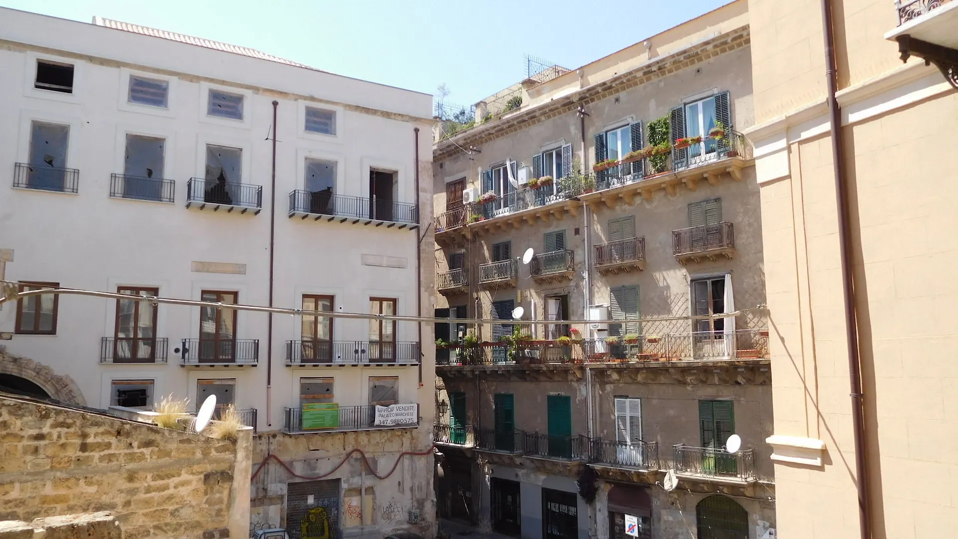 Ostello Exclusive Dependance Palermo 3*,  Italy